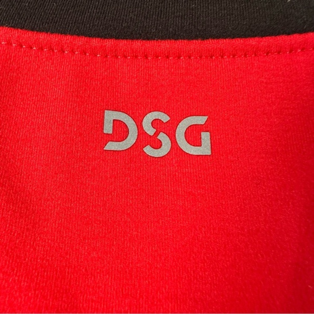 DSG Twitch +‎ Allison Cropped Athletic Top | Red/Black/Purple - Picture 3 of 6